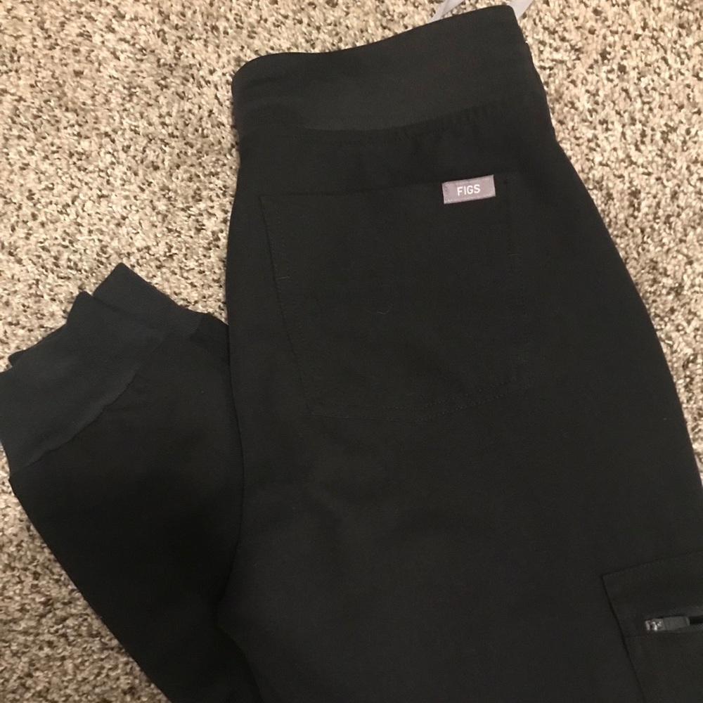 Black Figs Zamora joggers